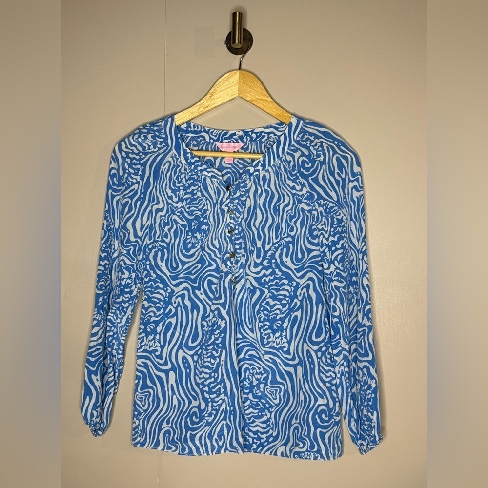 Lilly Pulitzer Camille 100% Silk Blue White Print Blouse Women's XS